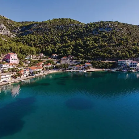 Апартаменты Awesome In With House Sea View