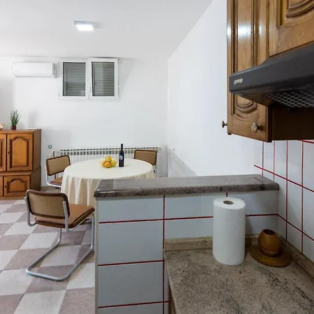 Apartamento Awesome In With House Sea View *